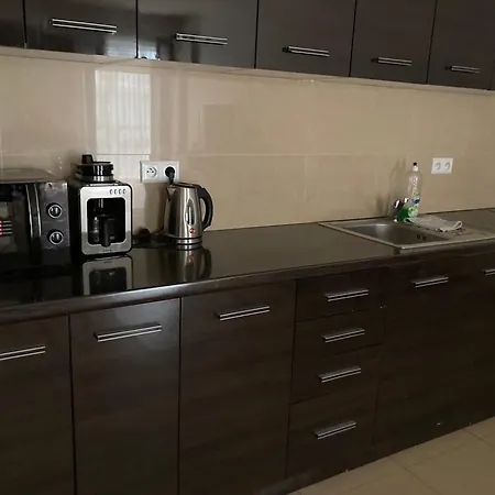 Platinum Towers With Parking *