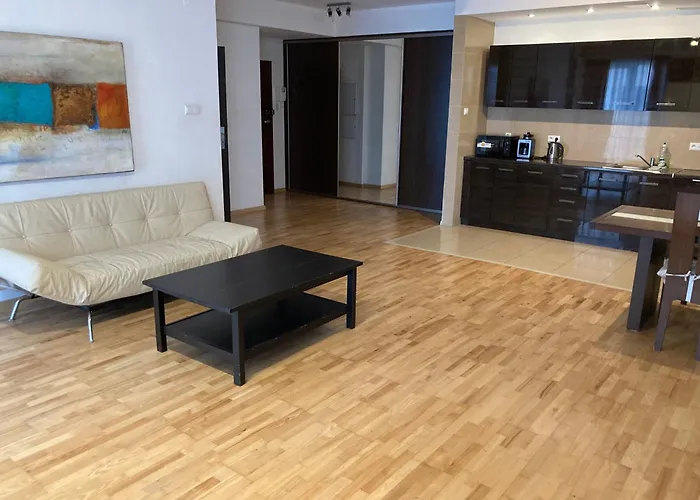 Platinum Towers With Parking *