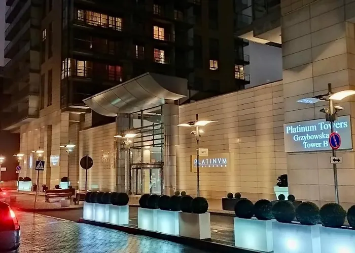 Platinum Towers With Parking Apartament *